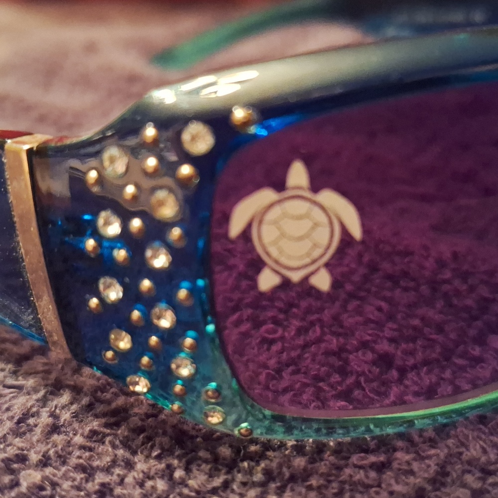 NYS Collection Turtle On Lens Cute Sunglasses Gently Used Blueish Greenish